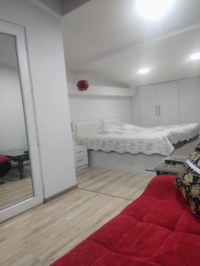 4 Chocolate Apartments In Old Tbilisi Eksteriør bilde