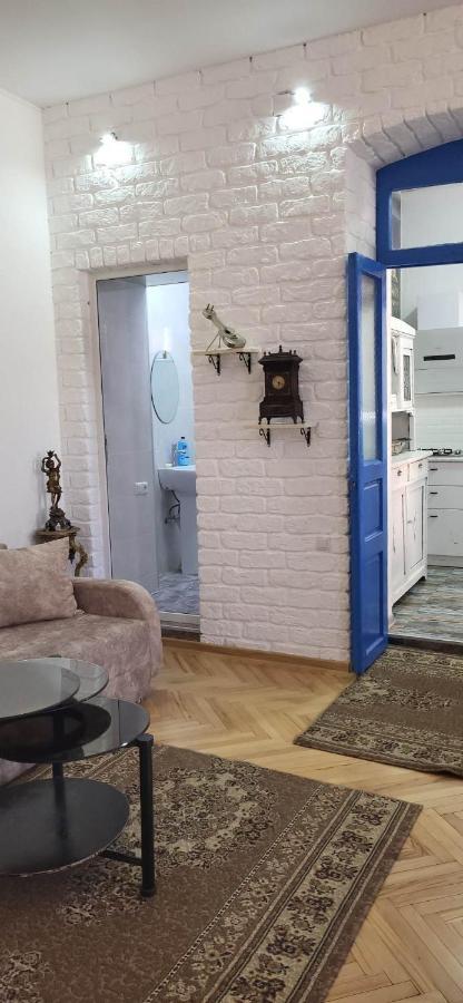 4 Chocolate Apartments In Old Tbilisi Eksteriør bilde